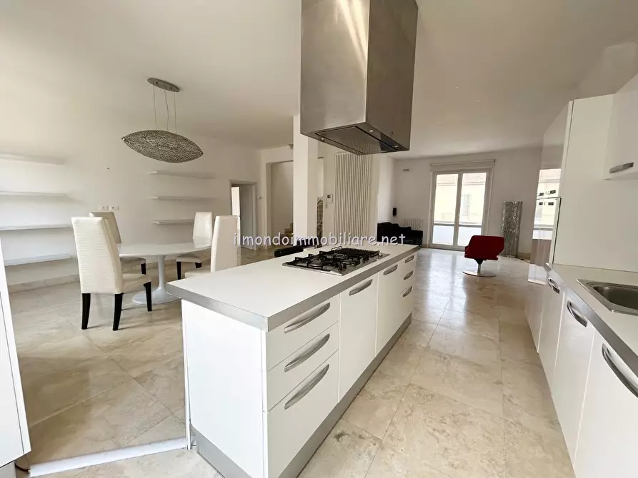 Immagine 4 di Casa bifamiliare in vendita  a Cecina