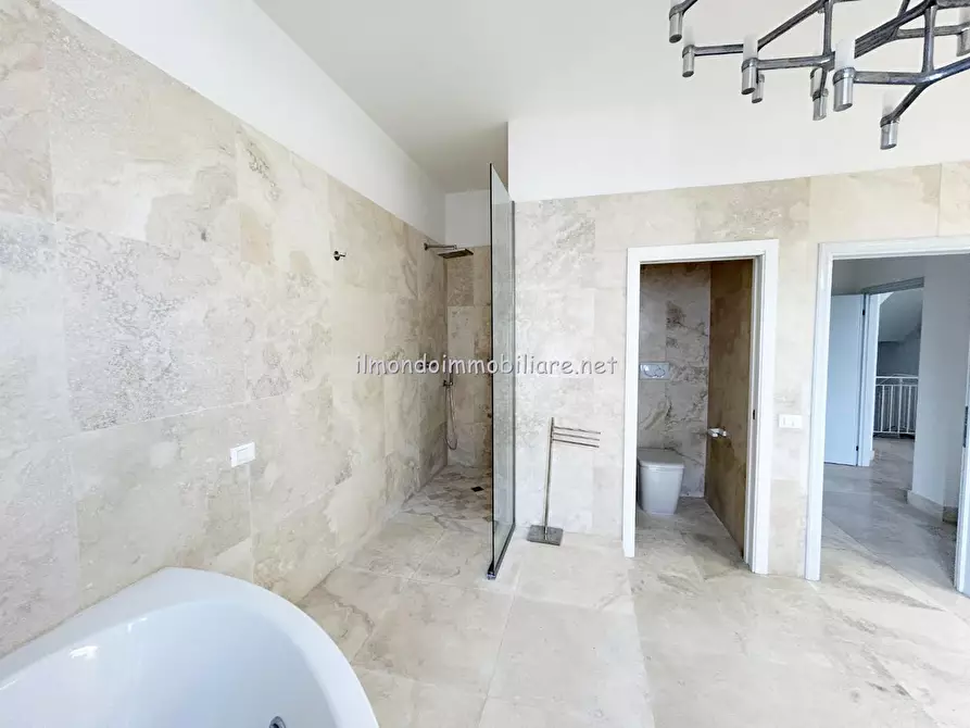 Immagine 8 di Casa bifamiliare in vendita  a Cecina