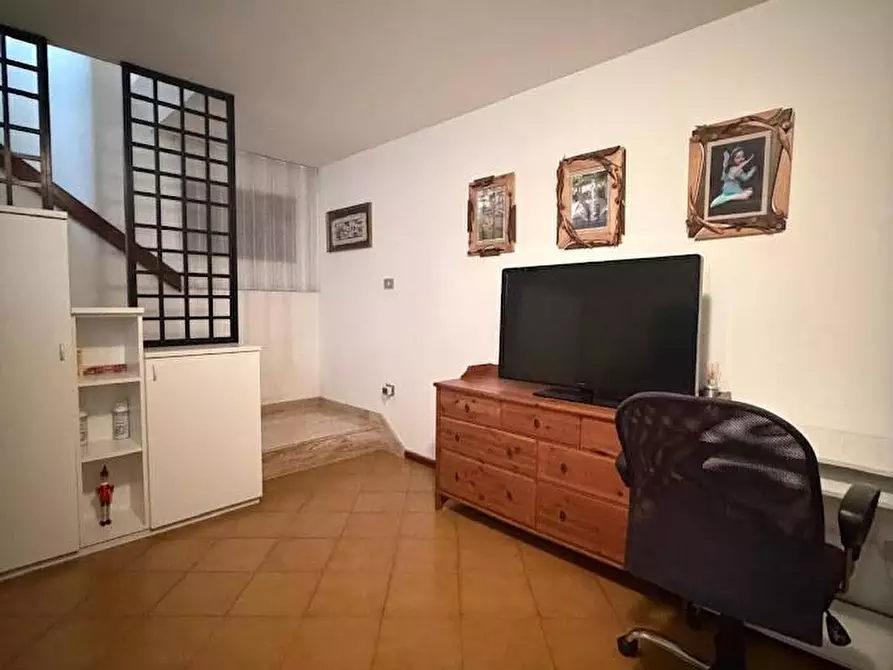 Immagine 9 di Appartamento in vendita  a Carrara