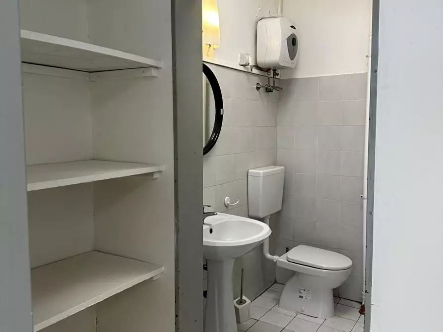 Immagine 4 di Magazzino in affitto  a San Miniato