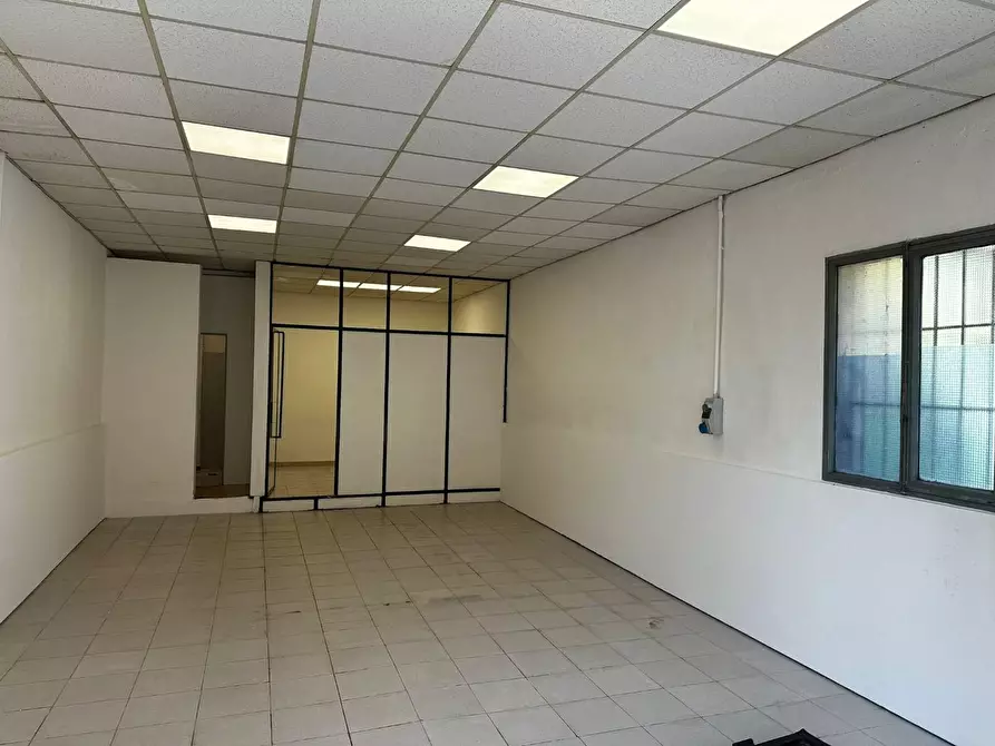 Immagine 2 di Magazzino in affitto  a San Miniato