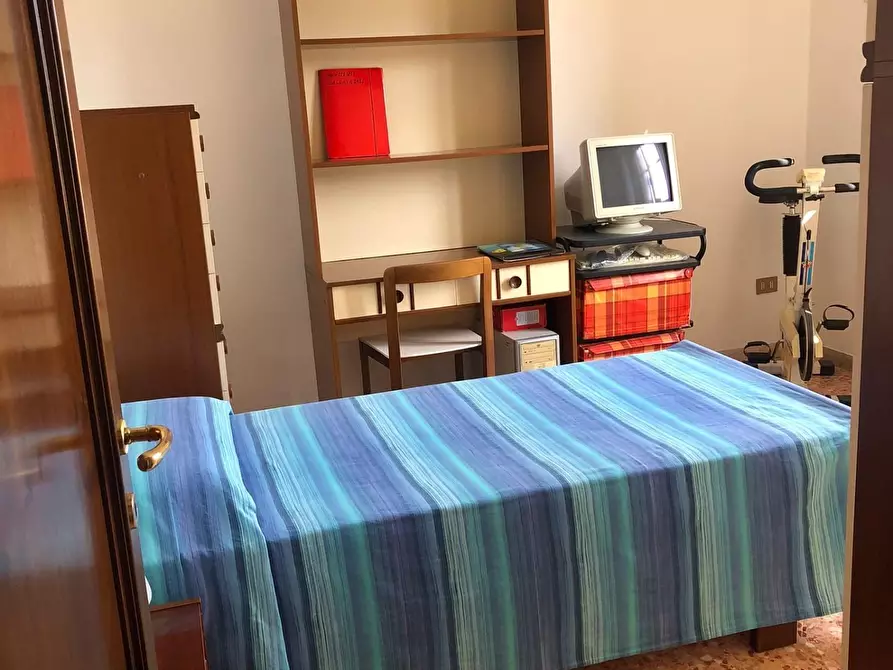 Immagine 12 di Appartamento in vendita  a Pontedera