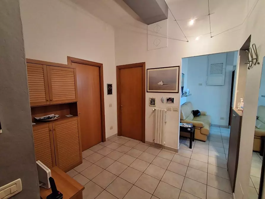 Immagine 5 di Appartamento in vendita  a Livorno