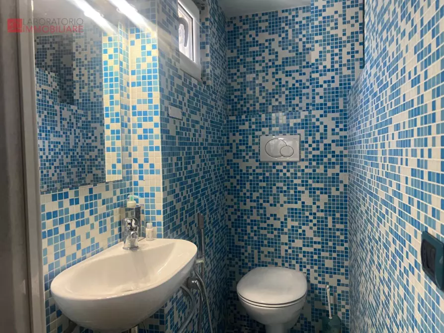 Immagine 22 di Mansarda in vendita  a Lecce