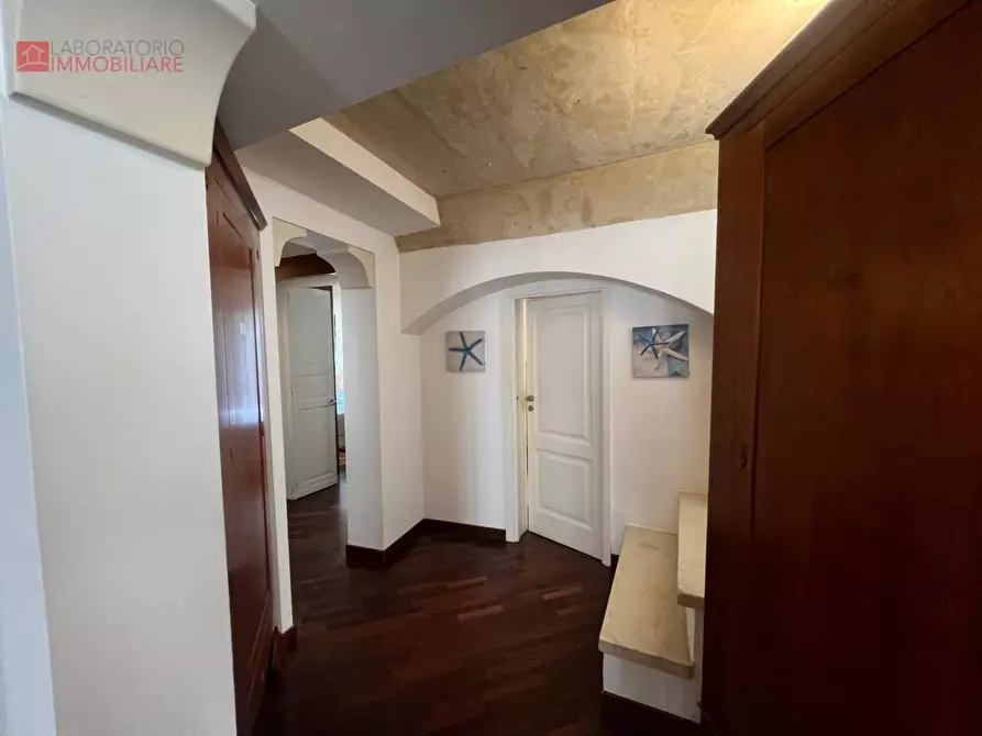 Immagine 43 di Mansarda in vendita  a Lecce