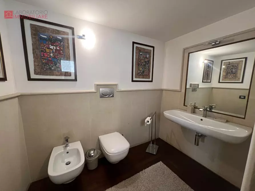 Immagine 49 di Mansarda in vendita  a Lecce