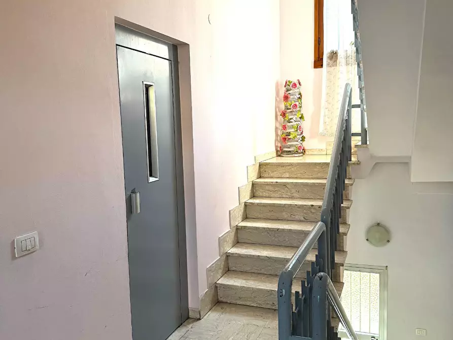 Immagine 17 di Mansarda in vendita  a Vinci