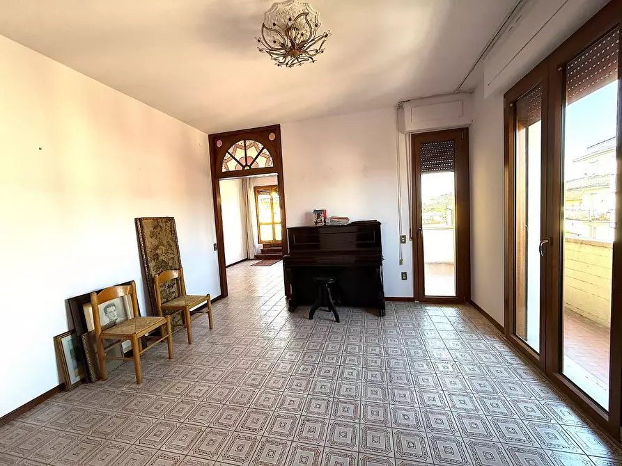 Immagine 4 di Mansarda in vendita  a Vinci