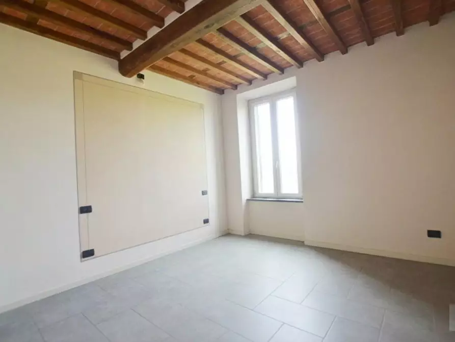 Immagine 11 di Appartamento in vendita  a Capannori