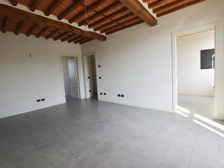Immagine 1 di Appartamento in vendita  a Capannori
