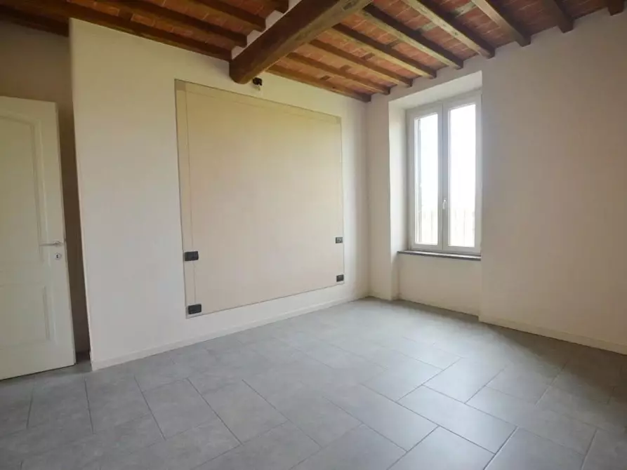 Immagine 10 di Appartamento in vendita  a Capannori