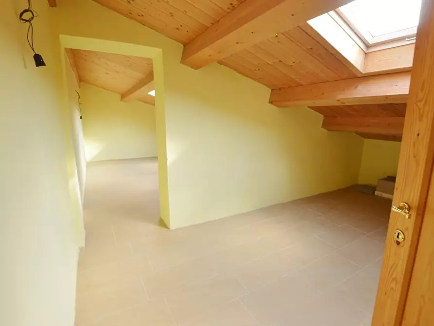 Immagine 20 di Appartamento in vendita  a Capannori