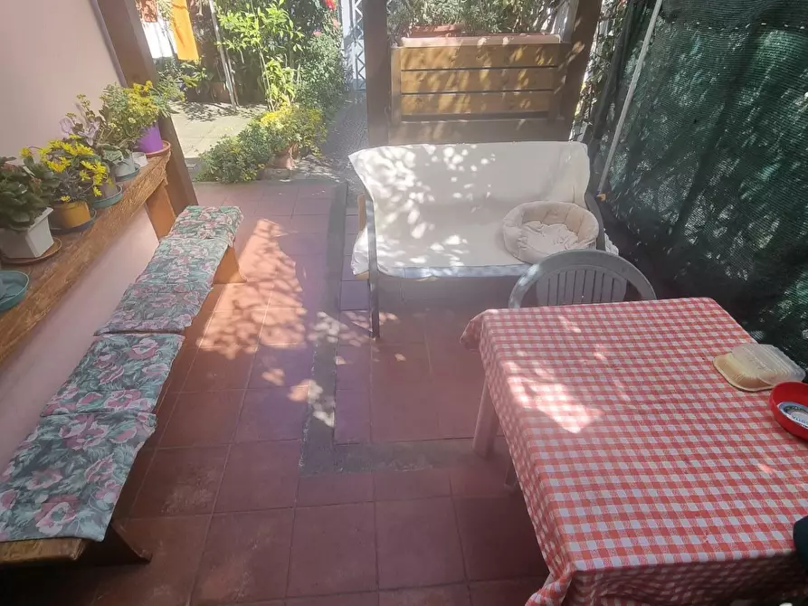 Immagine 5 di Villetta a schiera in vendita  a Massa