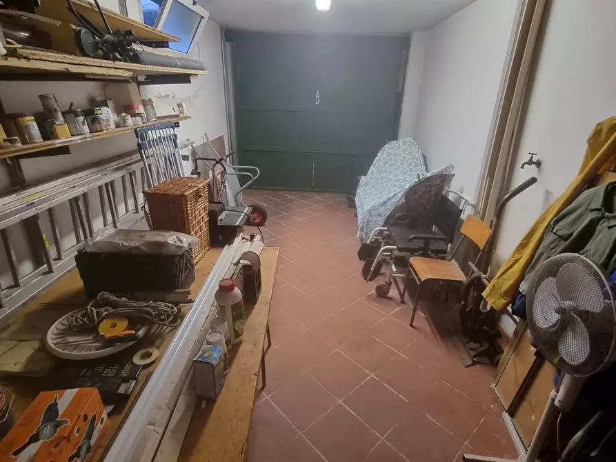 Immagine 23 di Villetta a schiera in vendita  a Massa