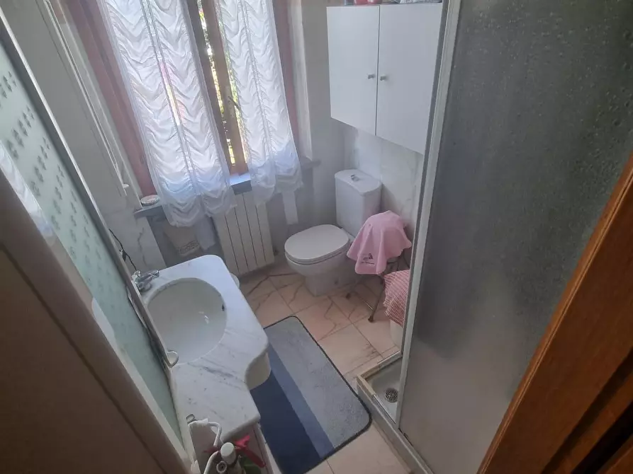 Immagine 14 di Villetta a schiera in vendita  a Massa