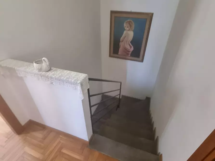 Immagine 15 di Villetta a schiera in vendita  a Massa