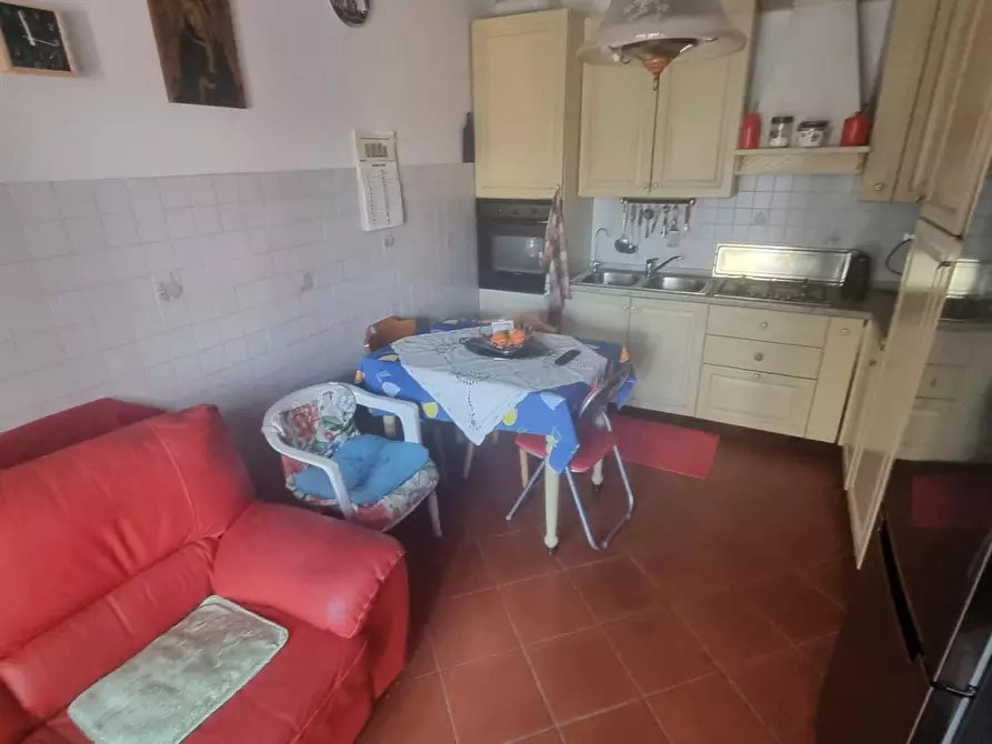 Immagine 13 di Villetta a schiera in vendita  a Massa