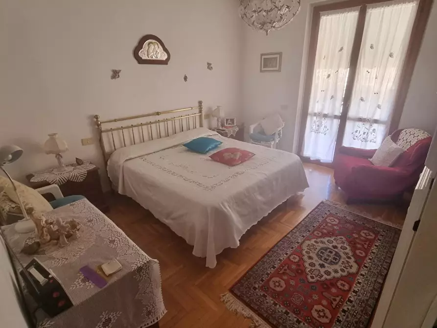 Immagine 16 di Villetta a schiera in vendita  a Massa