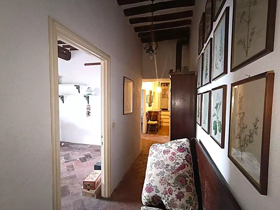 Immagine 16 di Porzione di casa in vendita  a Casole D'elsa