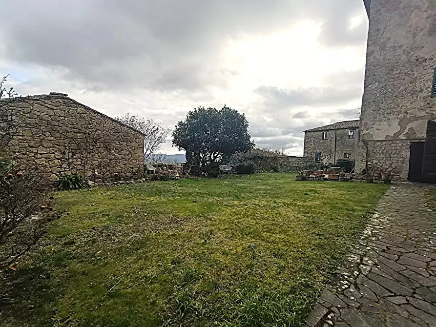 Immagine 3 di Porzione di casa in vendita  a Casole D'elsa