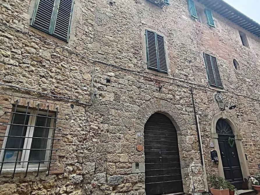 Immagine 22 di Porzione di casa in vendita  a Casole D'elsa