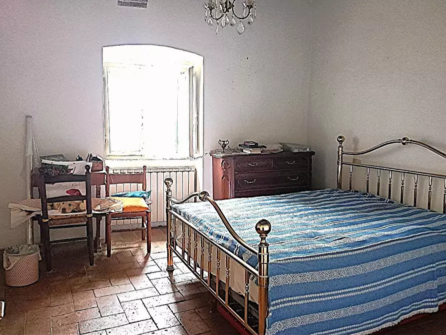 Immagine 18 di Porzione di casa in vendita  a Casole D'elsa