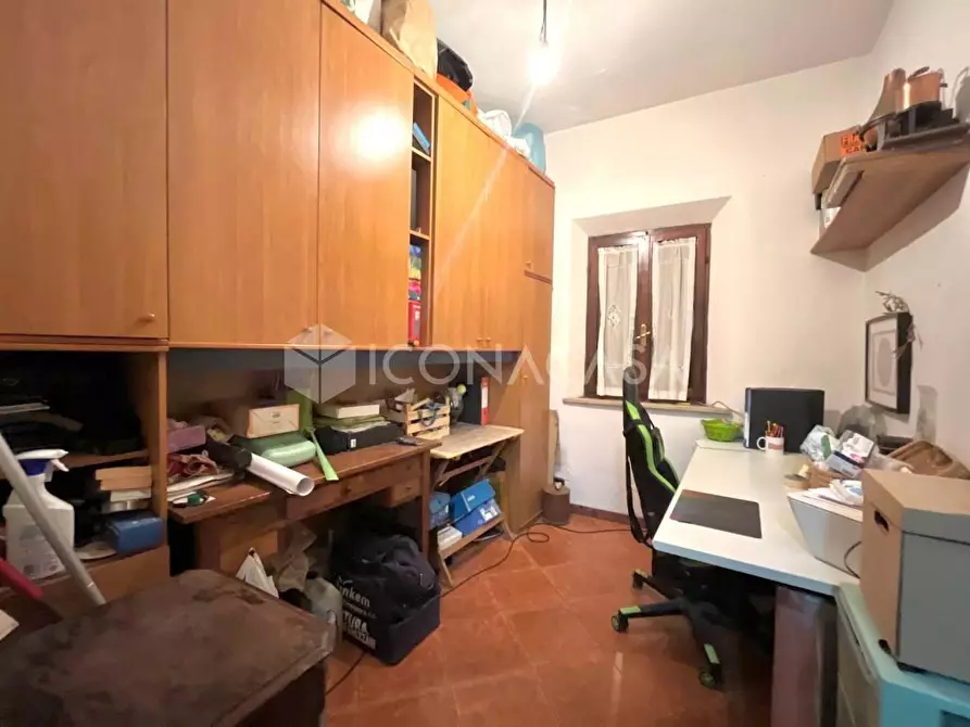 Immagine 12 di Appartamento in vendita  a Vicopisano