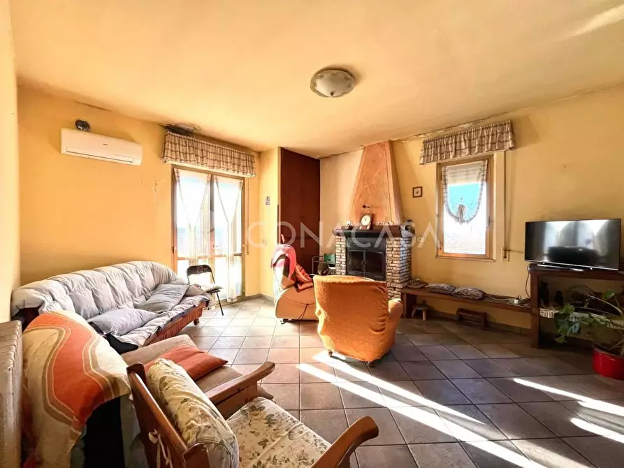 Immagine 7 di Appartamento in vendita  a Montopoli In Val D'arno