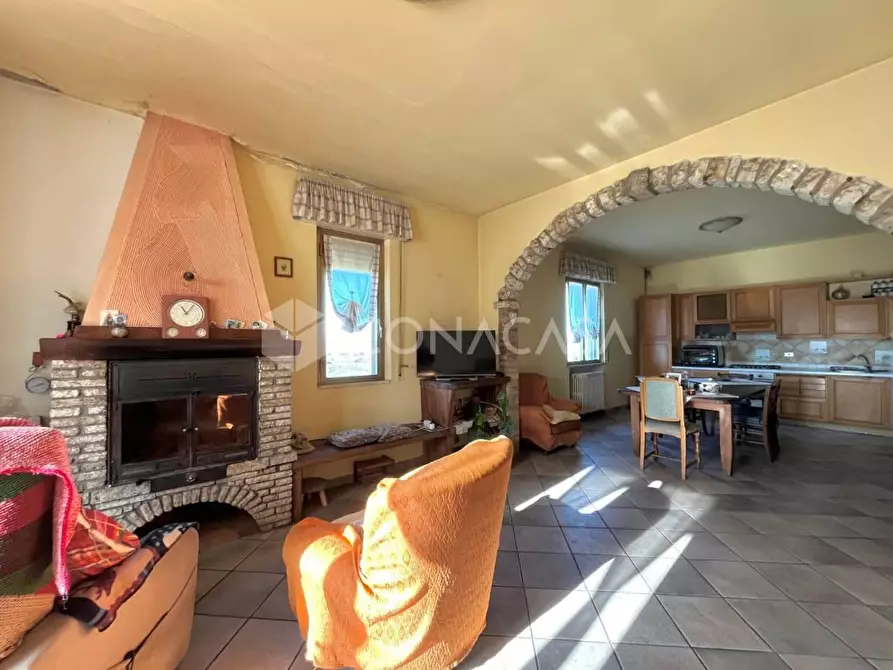 Immagine 13 di Appartamento in vendita  a Montopoli In Val D'arno