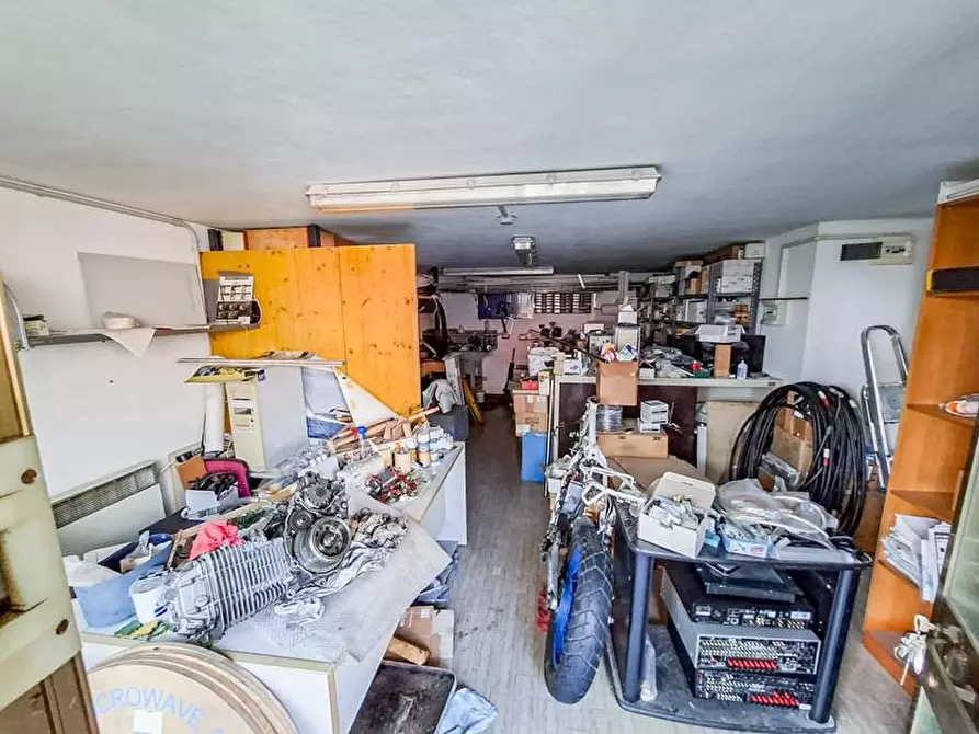 Immagine 3 di Ufficio in vendita  a Pisa