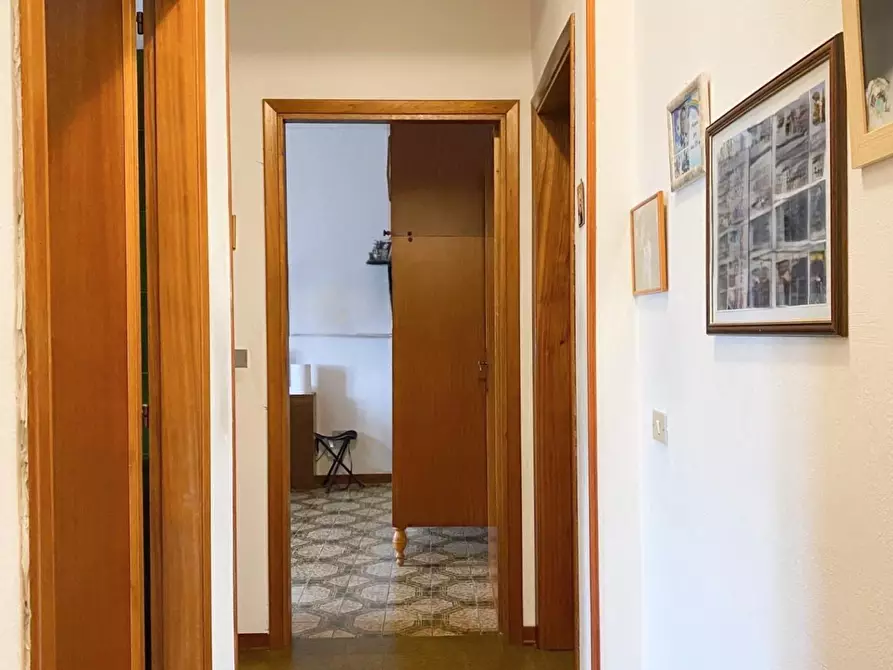 Immagine 10 di Appartamento in vendita  a Vinci