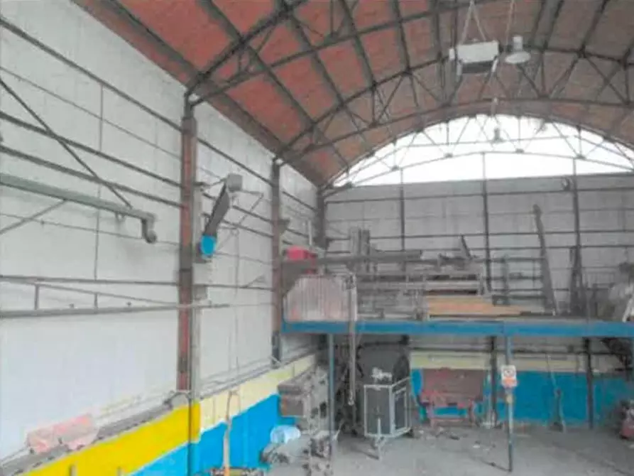 Immagine 1 di Capannone industriale in vendita  a Tortona