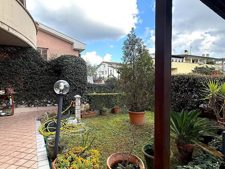 Immagine 12 di Appartamento in vendita  a Empoli