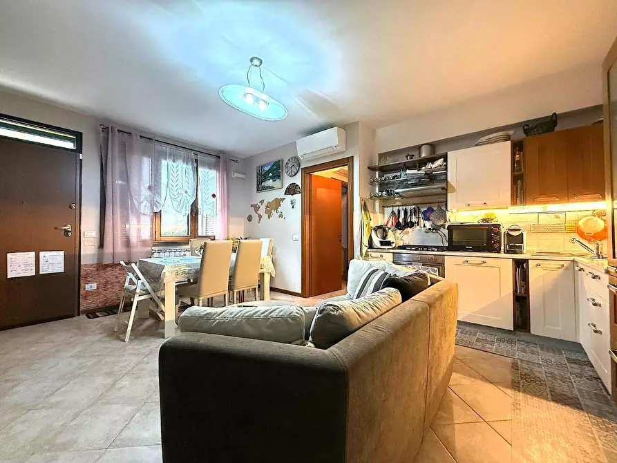 Immagine 1 di Appartamento in vendita  a Empoli