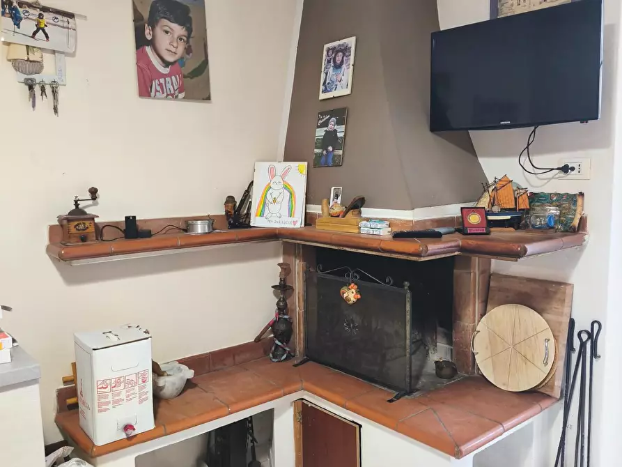 Immagine 5 di Villa in vendita  a Carrara