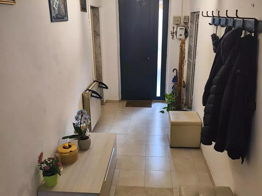 Immagine 24 di Villa in vendita  a Carrara