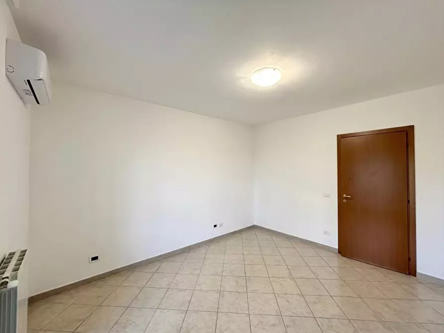 Immagine 17 di Appartamento in vendita  a Ponsacco