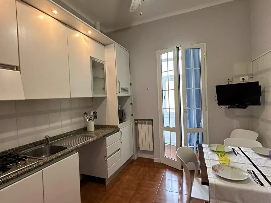 Immagine 6 di Appartamento in affitto  a Carrara