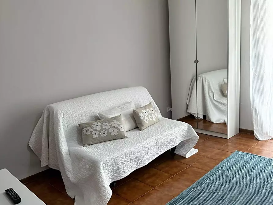 Immagine 1 di Appartamento in affitto  a Carrara