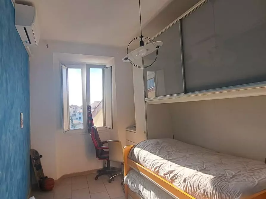 Immagine 22 di Appartamento in vendita  a Livorno