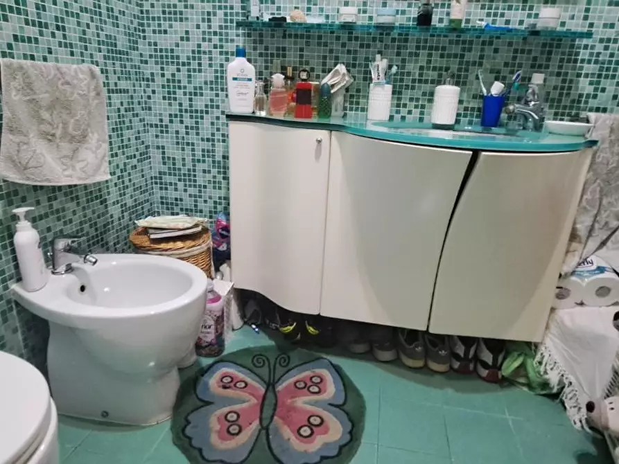 Immagine 30 di Appartamento in vendita  a Livorno