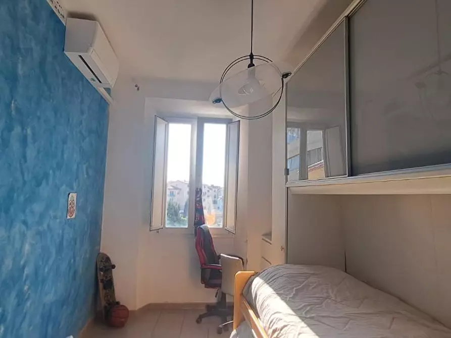 Immagine 19 di Appartamento in vendita  a Livorno