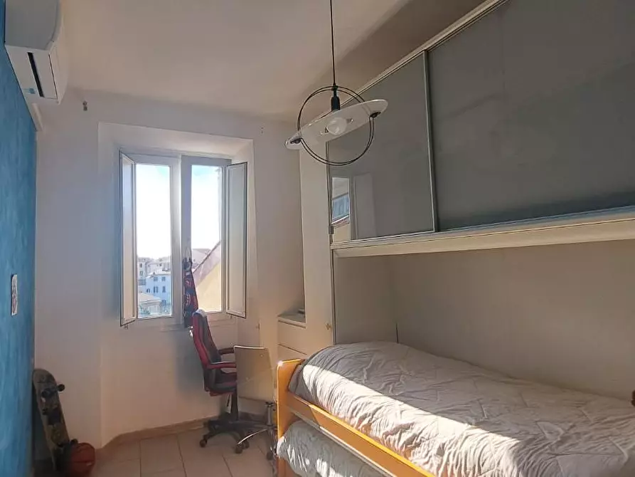 Immagine 21 di Appartamento in vendita  a Livorno