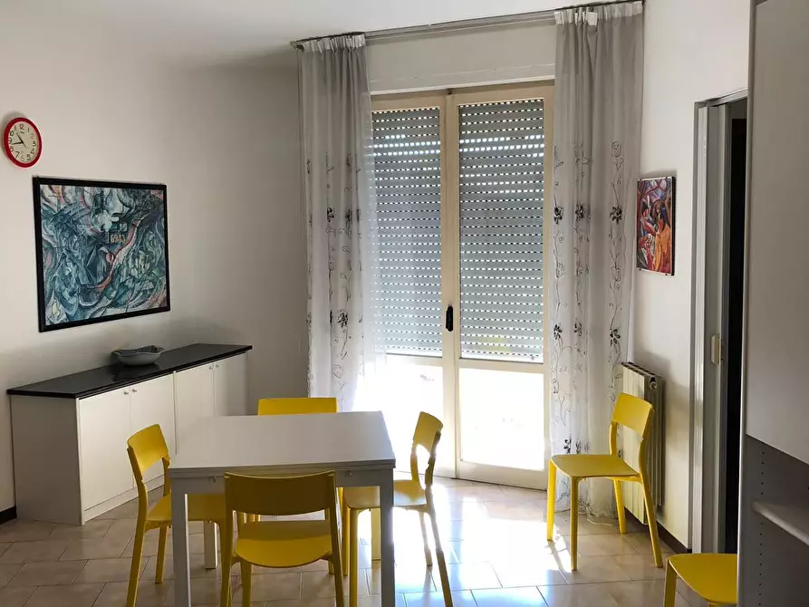 Immagine 1 di Appartamento in affitto  a Massa