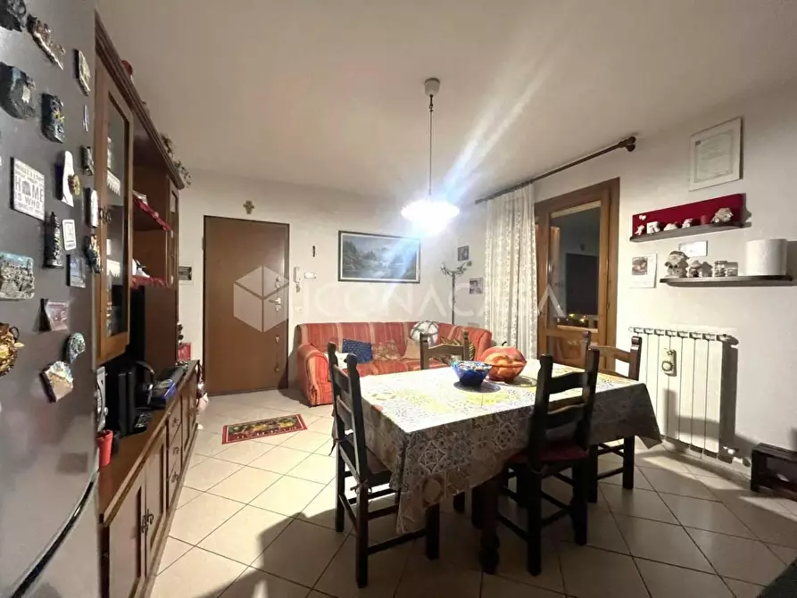 Immagine 5 di Appartamento in vendita  a Montopoli In Val D'arno