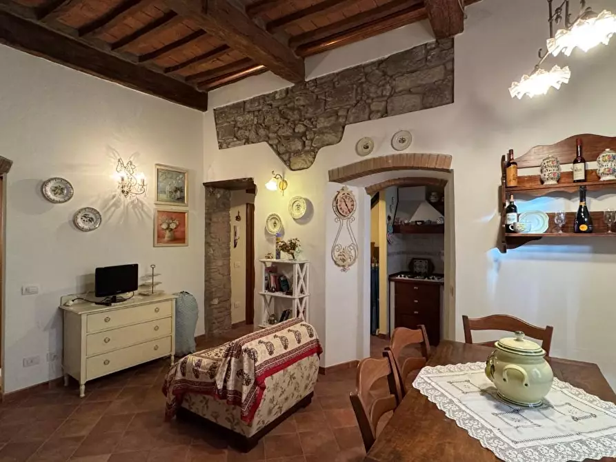 Immagine 1 di Appartamento in vendita  a Suvereto