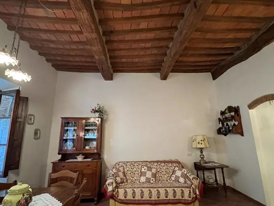 Immagine 3 di Appartamento in vendita  a Suvereto