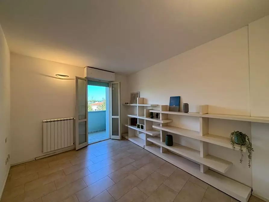 Immagine 13 di Appartamento in vendita  a Pontedera