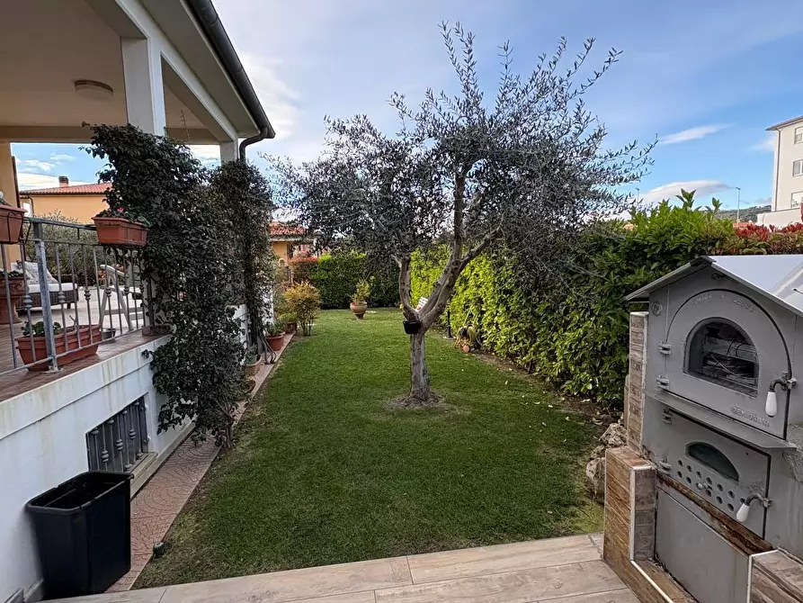 Immagine 20 di Appartamento in vendita  a Campiglia Marittima