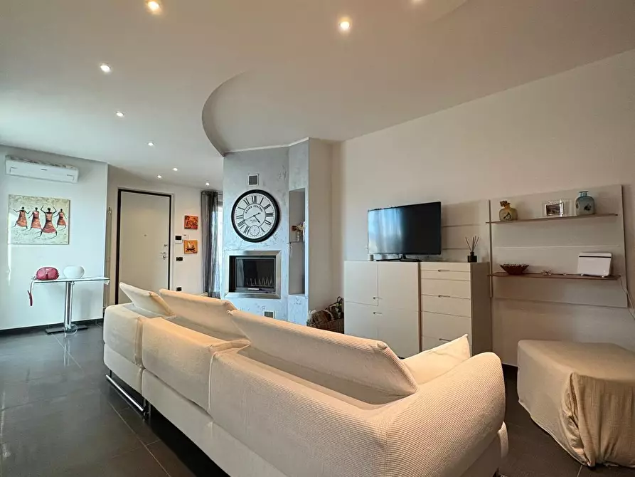 Immagine 16 di Appartamento in vendita  a Campiglia Marittima